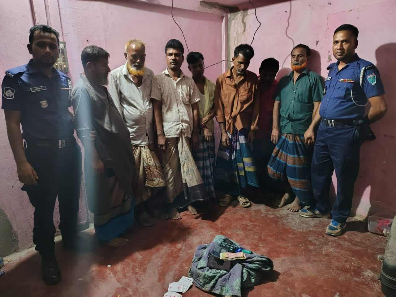 বানিয়াচংয়ে সেনা অভিযানে ৭ জুয়াড়ি আটক