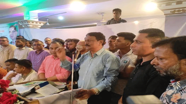 ছাতকের জাউয়াবাজারে বিএনপির ভারপ্রাপ্ত চেয়ারম্যান তারেক রহমান ঘোষিত ৩১ দফা কর্মসূচির লিফলেট বিতরণ