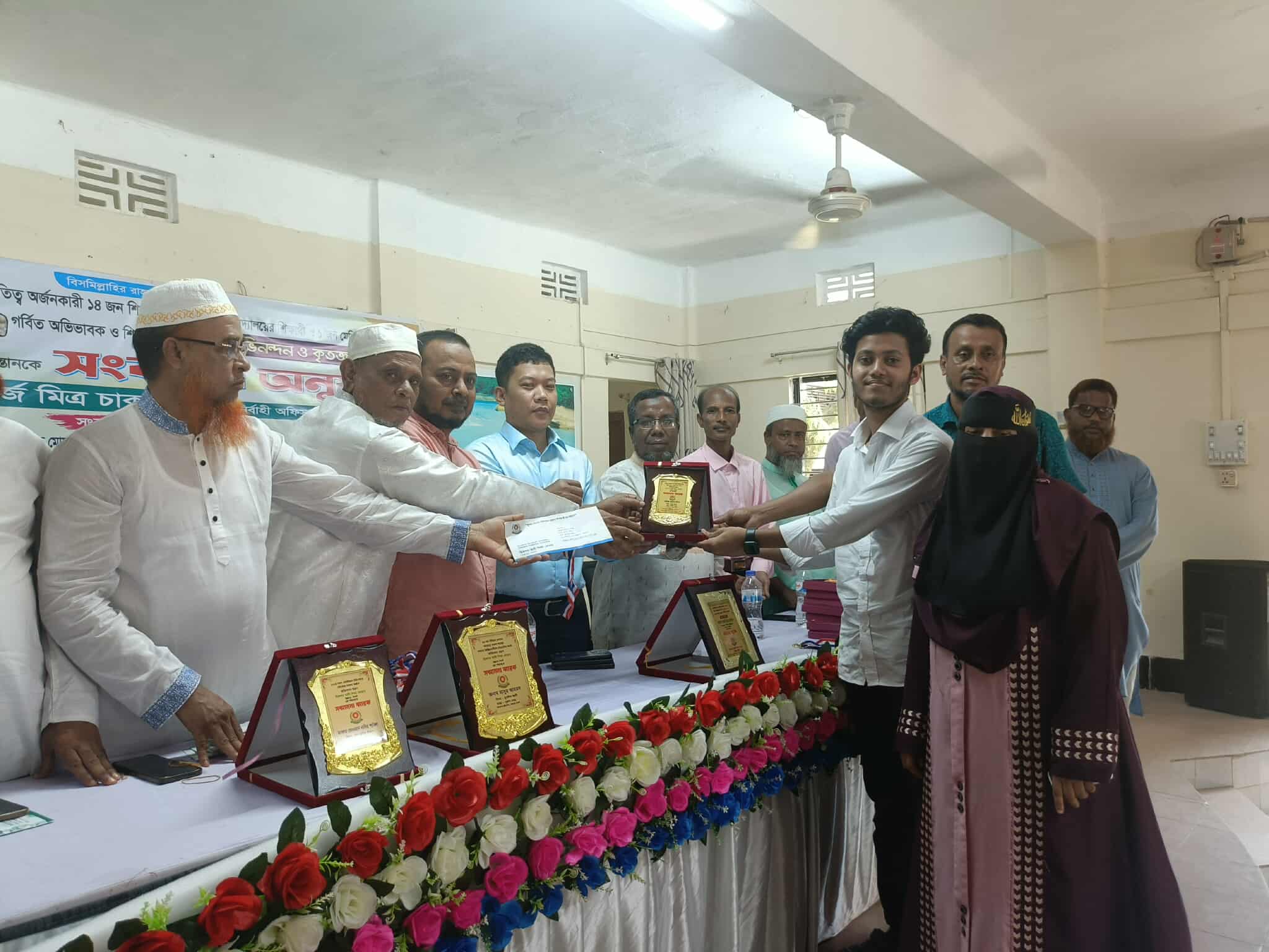 জৈন্তাপুরে কৃতি শিক্ষার্থী ও অভিভাবকদের সংবর্ধনা অনুষ্ঠান