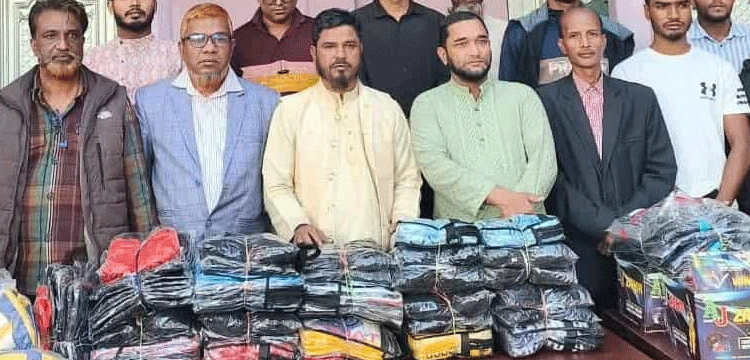 জৈন্তাপুরে ক্রীড়া সামগ্রী ও সেলাই মেশিন বিতরণ