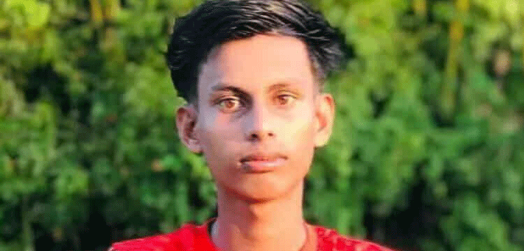 জৈন্তাপুরে ফুটবল খেলার সময় গাছের আঘাতে ছাত্রের মৃত্যু