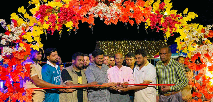 লাল শাপলার বুকে স্বপ্নের ঠিকানা ‘শাপলা বিলাস ফুড কর্ণার’