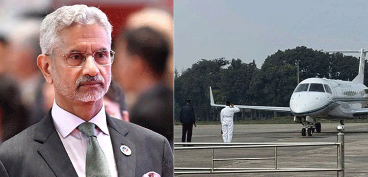 ঢাকায় পৌঁছেছেন ভারতের পররাষ্ট্রমন্ত্রী