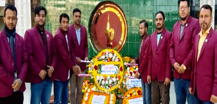বিজয় দিবসে জৈন্তাপুর অনলাইন প্রেসক্লাবের পুষ্পার্ঘ্য অর্পণ