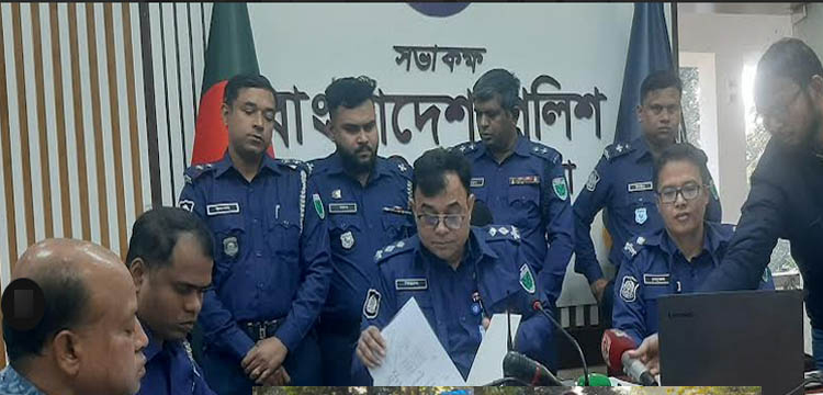 মৌলভীবাজারে চোরাই মোটরসাইকেল ও যন্ত্রপাতিসহ গ্রেপ্তার ১