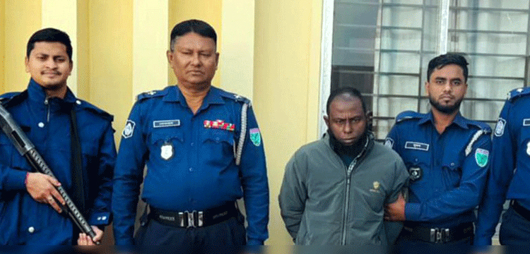 বিশ্বনাথে ১০৬ বোতল বিদেশী মদসহ ব্যবসায়ী আটক