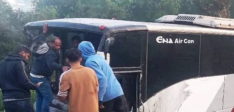 সুনামগঞ্জে বাস ও একটি পিকআপের মুখোমুখি সংঘর্ষে নিহত ১