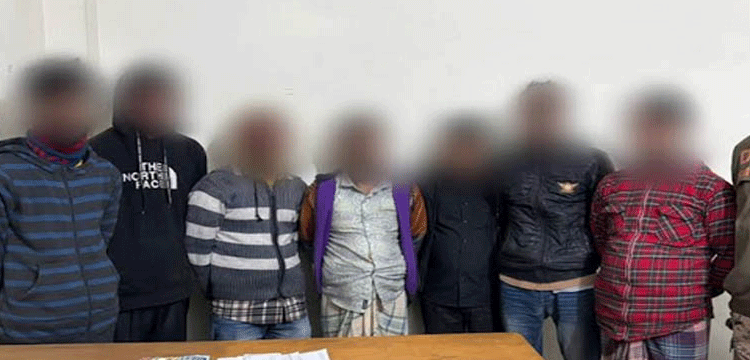 শাহী ঈদগাহ এলাকা থেকে তীর জুয়া খেলার অভিযোগে গ্রেপ্তার ৭