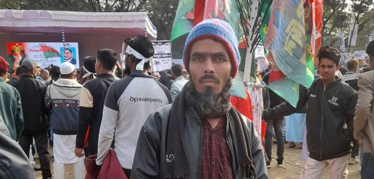 ‘লিডাররে নিজর চউখে দেখতাম আইছি’