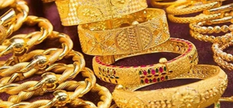 দেশে সোনা বিক্রি হচ্ছে রেকর্ড মূল্যে, জেনে নিন আজকের বাজারদর