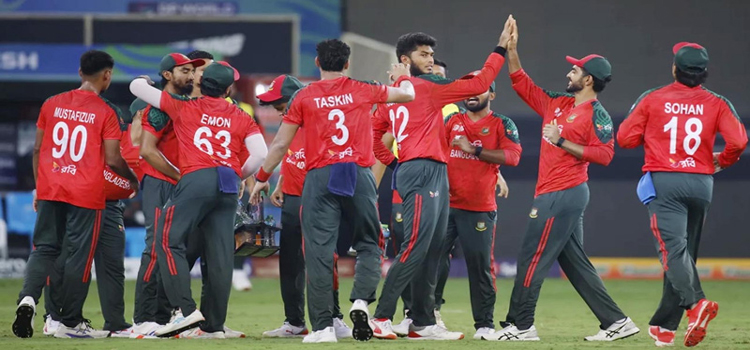 বিশ্বকাপ না খেলার সিদ্ধান্তে যা বলছেন সাবেক ক্রিকেটাররা