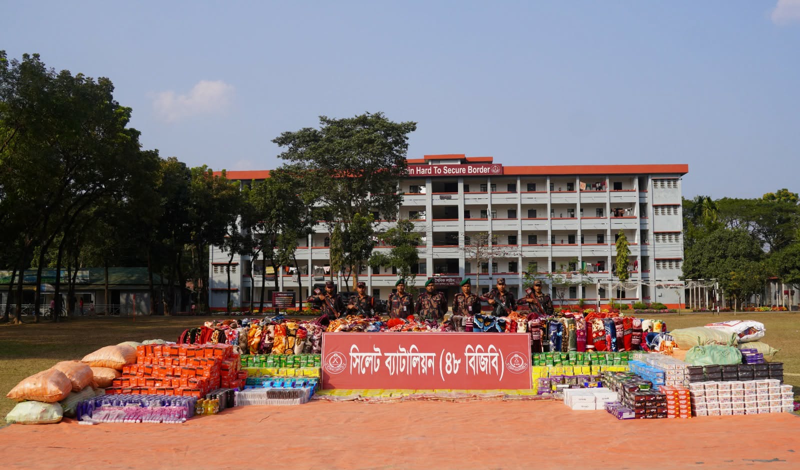 সিলেট সীমান্তে ১ কোটি ৩০ লক্ষ টাকার মালামাল জব্দ