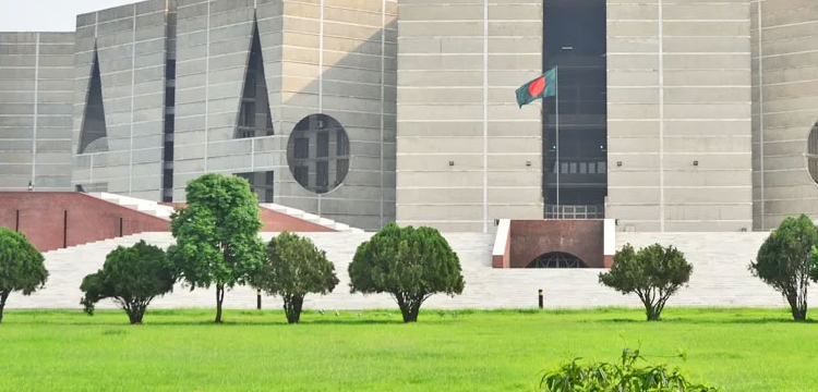 মন্ত্রী হিসেবে দায়িত্ব পাচ্ছেন যারা