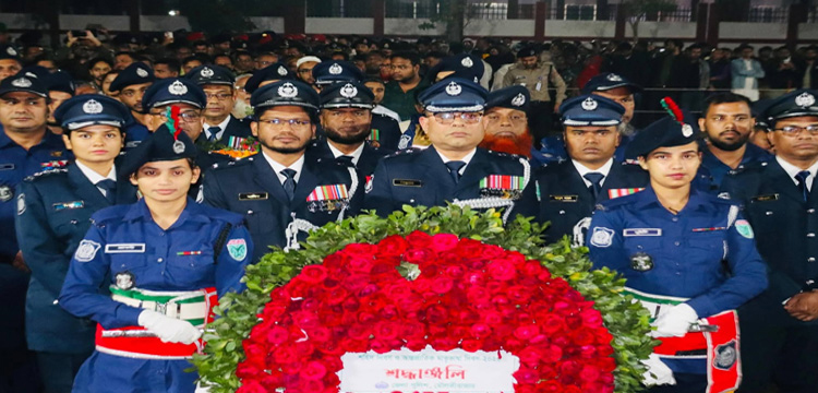 মৌলভীবাজারে একুশের প্রথম প্রহরে ভাষা শহীদদের প্রতি শ্রদ্ধা