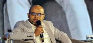 দেশ ছাড়লেন প্রধান উপদেষ্টার বিশেষ সহকারী ফয়েজ আহমদ