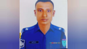 বালুবাহী ট্রাকের ধাক্কায় এএসআই নিহত, চালক-হেলপার আটক